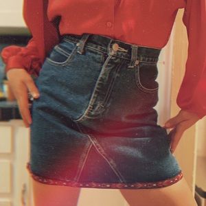 Cute vintage no boundaries denim skirt